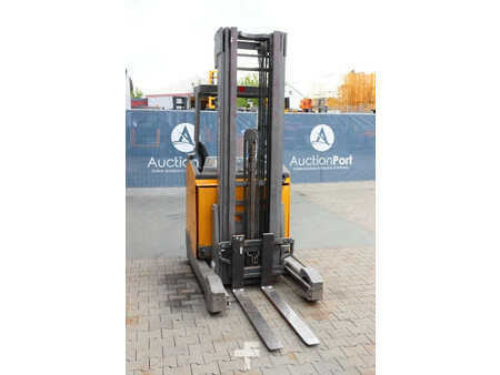 Reach Truck 2017  Jungheinrich ETM 214 (6)