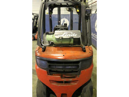 LPG Forklifts  Linde H30 (4) 