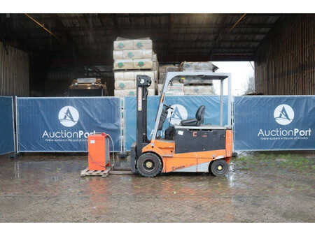 Carrelli elettrici 4 ruote 1998  Carer R30N (2)