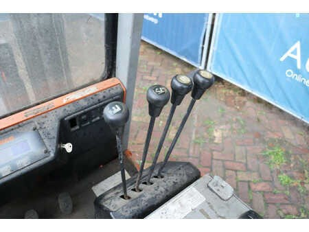Carrelli elettrici 4 ruote 1998  Carer R30N (20)
