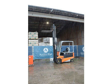 Carrelli elettrici 4 ruote 1998  Carer R30N (21)