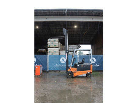 Carrelli elettrici 4 ruote 1998  Carer R30N (22)