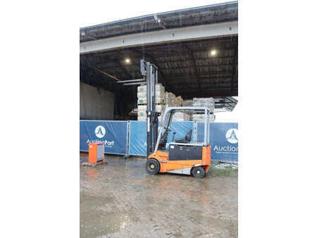 Carrelli elettrici 4 ruote 1998  Carer R30N (23)