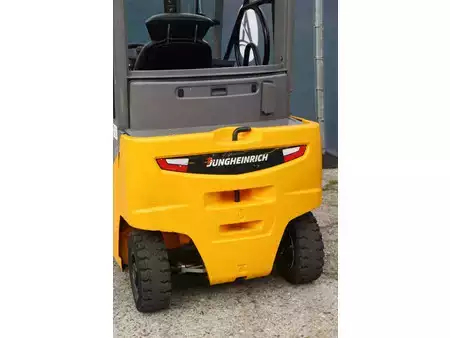 Elektro 4 Rad 2018  Jungheinrich EFG 316 (16)