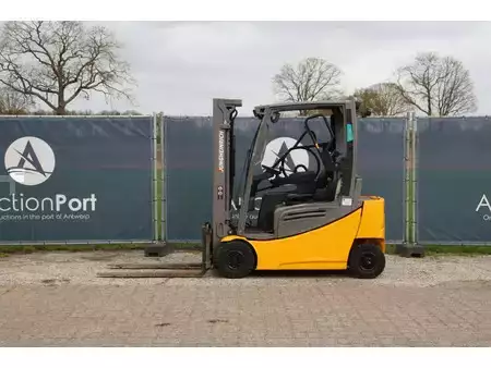 Elektro 4 Rad 2018  Jungheinrich EFG 316 (2)