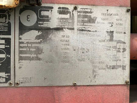 Dieselstapler 1990  Fantuzzi SF 30 (6)