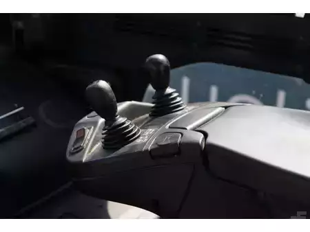 Chariots électriques à 4 roues 2022  Linde E50HL-01/600 (25)