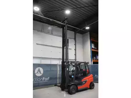 Gas gaffeltruck 2020  Linde H30T-01 (34)