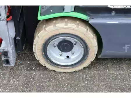 Sähkö - 4 pyör 2011  Cesab B318 (13)