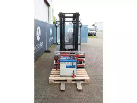 Sähkö - 4 pyör 2011  Cesab B318 (8)