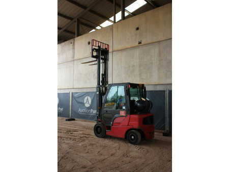 Treibgasstapler 2017  Hyster H2.5FT (28)