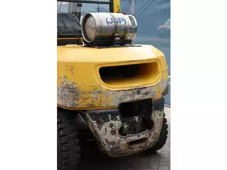 Nestekaasutrukki 2007  Komatsu FG401-7 (17)