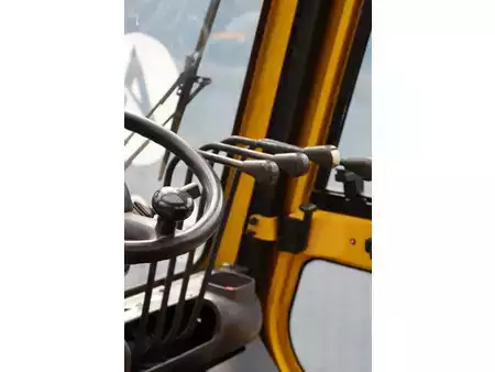Nestekaasutrukki 2007  Komatsu FG401-7 (27)