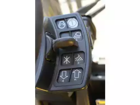 Carretilla elevadora diésel 2015  Hyster H4.0FT5 (26)