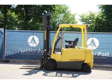 Elektro čtyřkolový VZV 2016  Hyster J3.5XN (2)