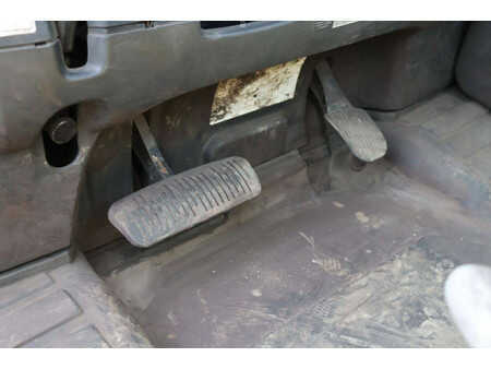 Dízel targoncák 2010  Hyster H4.0FT5 (21)