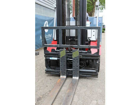 Carrelli elettrici 4 ruote 2013  Cesab MAK 500 (10)