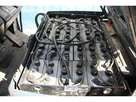 Chariots électriques à 4 roues 2016  Toyota 8FBE15T (19)