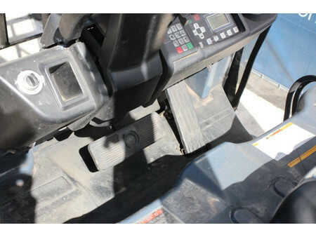 Chariots électriques à 4 roues 2016  Toyota 8FBE15T (23)