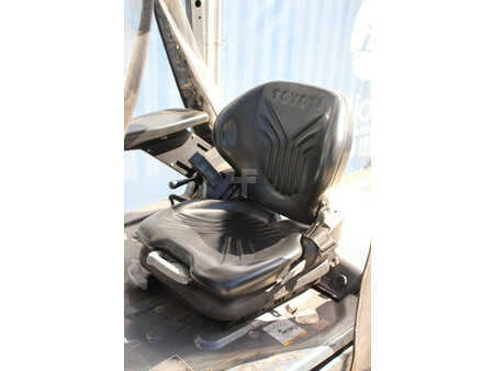 Chariots électriques à 4 roues 2016  Toyota 8FBE15T (25)