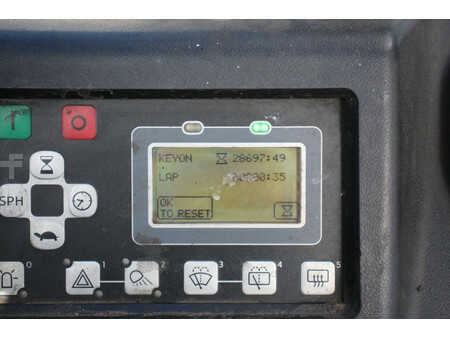 Chariots électriques à 4 roues 2016  Toyota 8FBE15T (27)