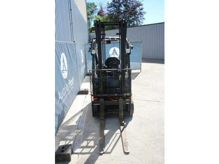 Chariots électriques à 4 roues 2016  Toyota 8FBE15T (7)