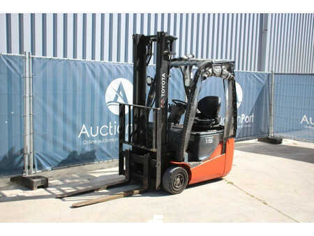 Chariots électriques à 4 roues 2016  Toyota 8FBE15T (8)