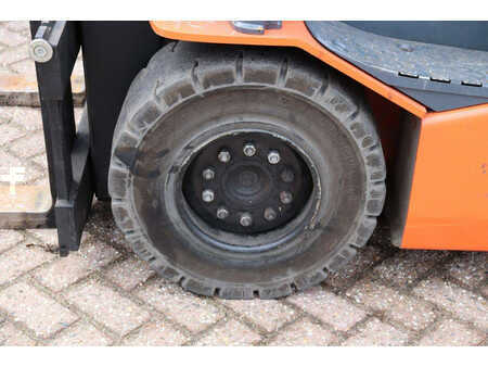 Eléctrica de 4 ruedas 2013  Toyota 8FBMKT30 (12)