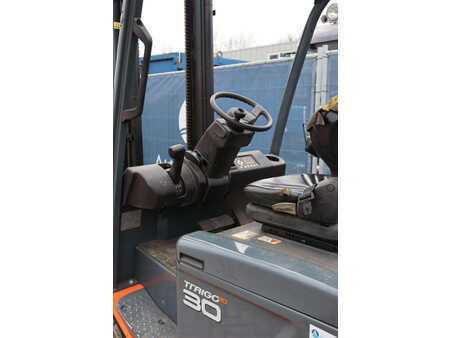 Eléctrica de 4 ruedas 2013  Toyota 8FBMKT30 (22)