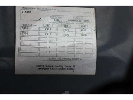 Eléctrica de 4 ruedas 2013  Toyota 8FBMKT30 (23)