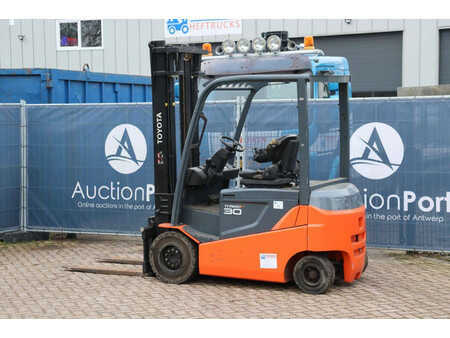 Eléctrica de 4 ruedas 2013  Toyota 8FBMKT30 (3)