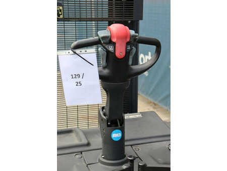 Apilador eléctrico 2013  Still EGV S30LB (17)