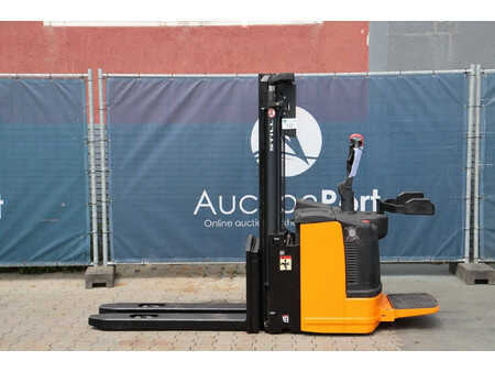 Apilador eléctrico 2013  Still EGV S30LB (2)