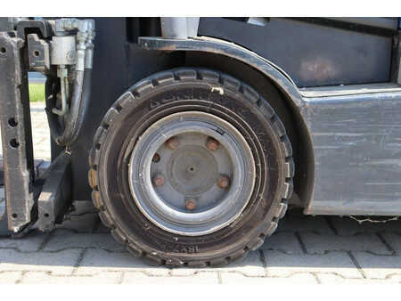 4-wiel elektrische heftrucks 2009  Crown SC4220-1.6 (11)
