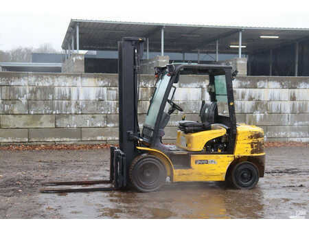 Diesel Forklifts 2011  Hyundai 30D-7E (1)