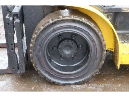 Diesel Forklifts 2011  Hyundai 30D-7E (15)