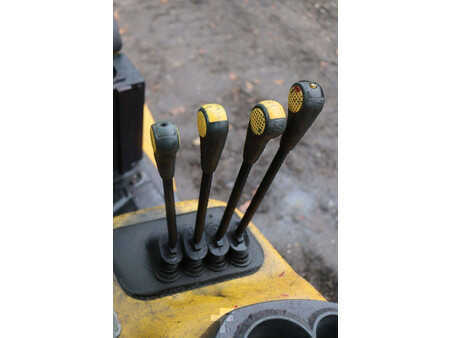 Diesel Forklifts 2011  Hyundai 30D-7E (25)