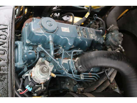 Diesel Forklifts 2011  Hyundai 30D-7E (30)