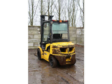 Diesel Forklifts 2011  Hyundai 30D-7E (4)