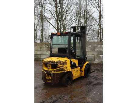 Diesel Forklifts 2011  Hyundai 30D-7E (6)