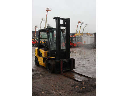 Diesel Forklifts 2011  Hyundai 30D-7E (7)