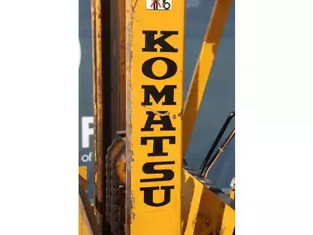 Elektromos 4 kerekű - Komatsu FB15M-1 (17)