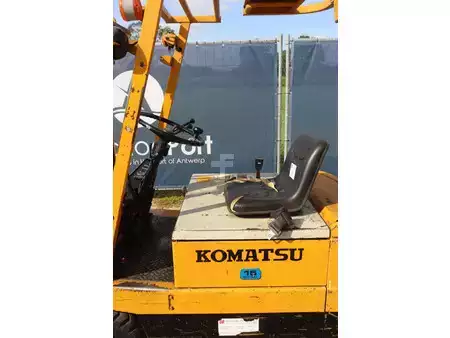 Elektromos 4 kerekű - Komatsu FB15M-1 (24)