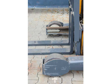 Reachtrucks 2006  Jungheinrich ETV 216 (14)