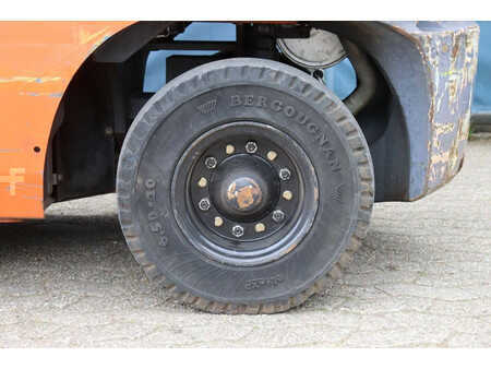 Treibgasstapler 2005  Toyota 02-7FGF30 (13)