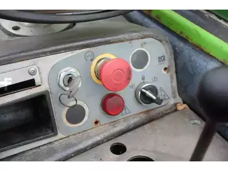 Teleskoptruck fast bom 2005  Merlo P40.17K (26)