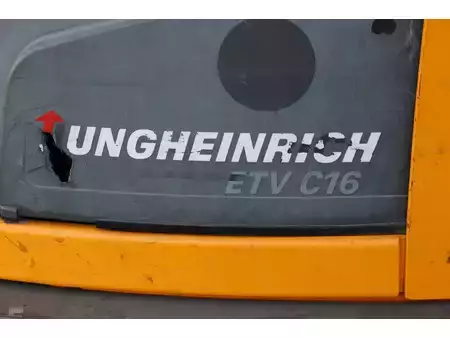 Chariots à mât rétractable 2009  Jungheinrich ETV C16 (17)