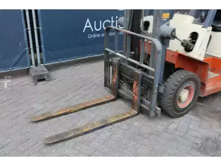 Gas gaffeltruck 1997  Nissan PJ01A18U (10)