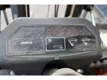 Gas gaffeltruck 1997  Nissan PJ01A18U (34)
