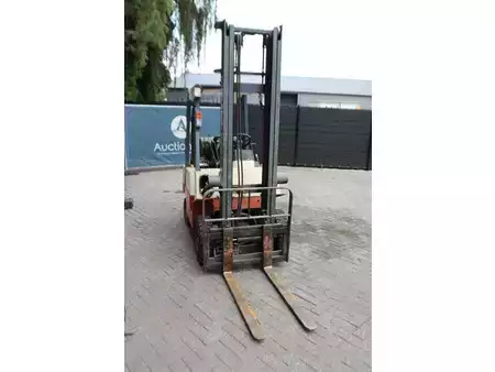 Gas gaffeltruck 1997  Nissan PJ01A18U (6)
